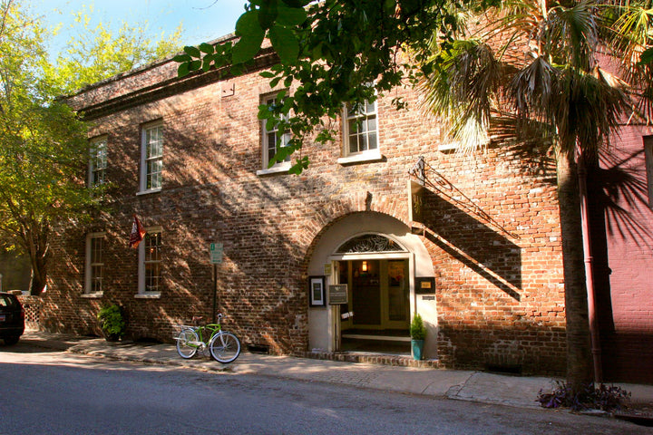 A Beacon of Creativity: Robert Lange Studios’ Artist in Residency Program
