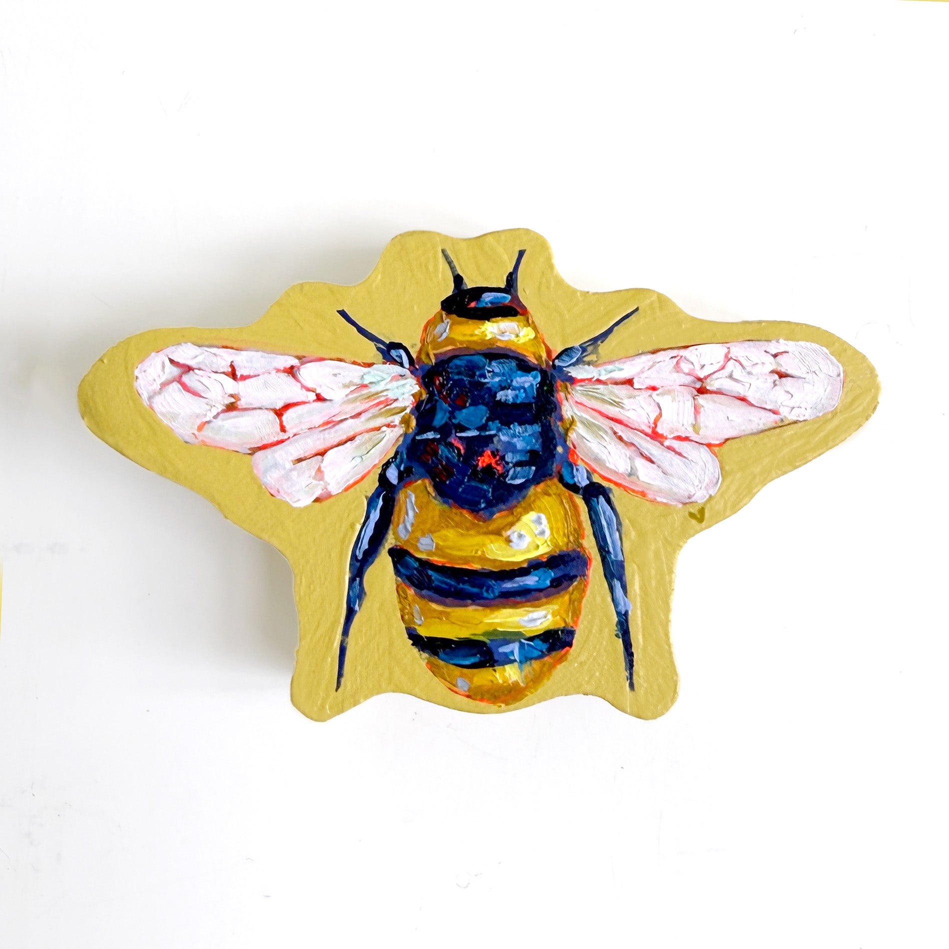 Bee V