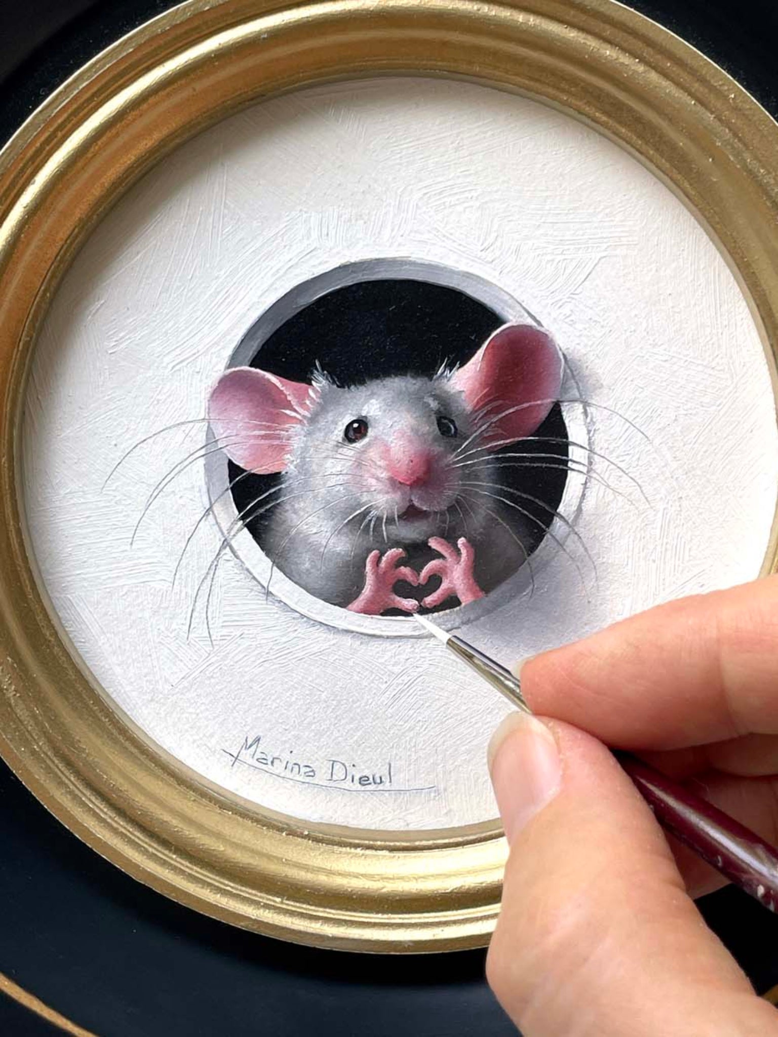 Petite Souris - Heart in Hand